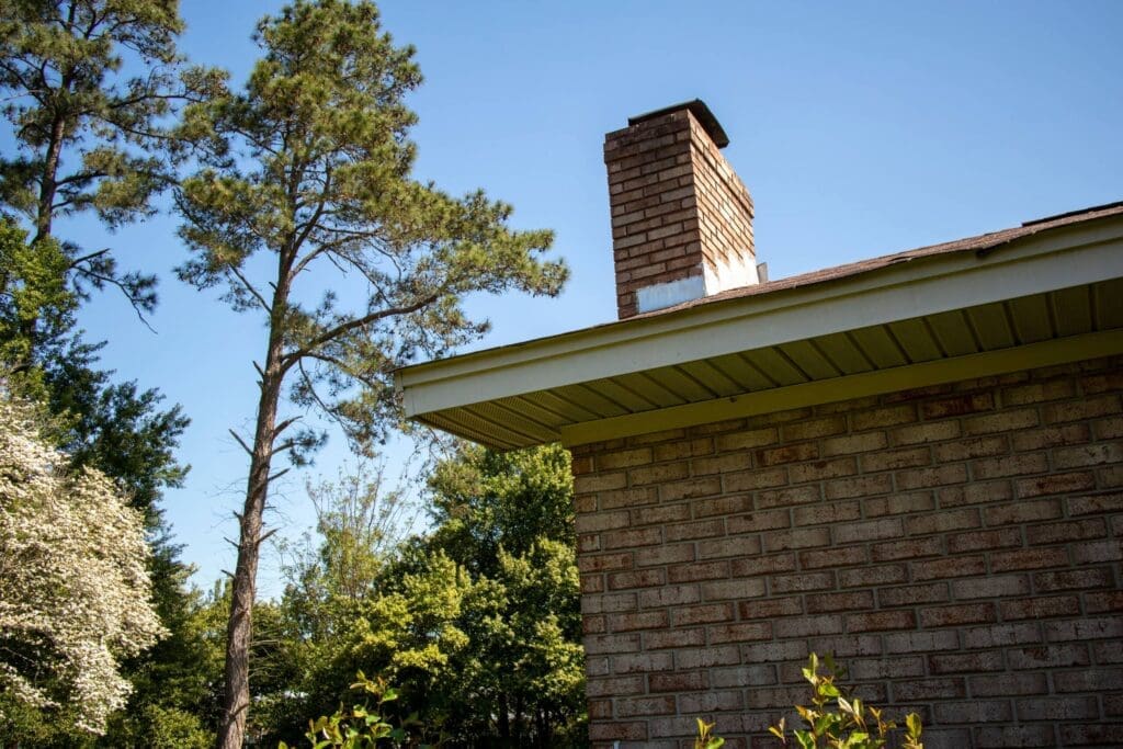 Chimney Flashing Leak: Signs and Solutions